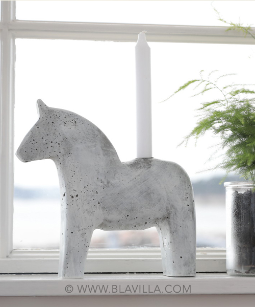 blåvilla betoniheppa pålle blåvilla betoni hevonen kynttilänjalka