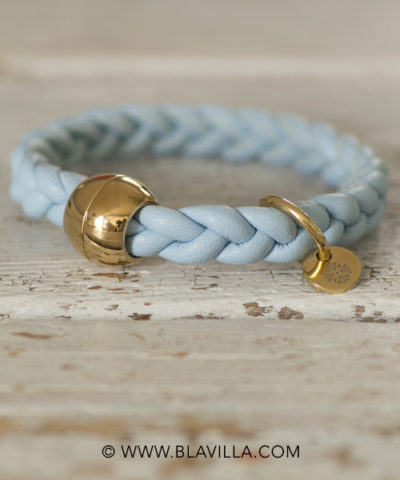 Kauniita_käsintehtyjä_koruja_Blåvilla_Qudo_24k kultaa_italialaista_nahkaa