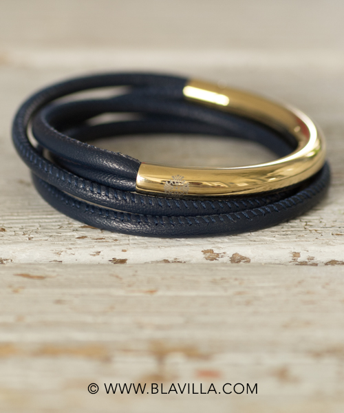 Kauniita_käsintehtyjä_koruja_Blåvilla_Qudo_24k kultaa_italialaista_nahkaa